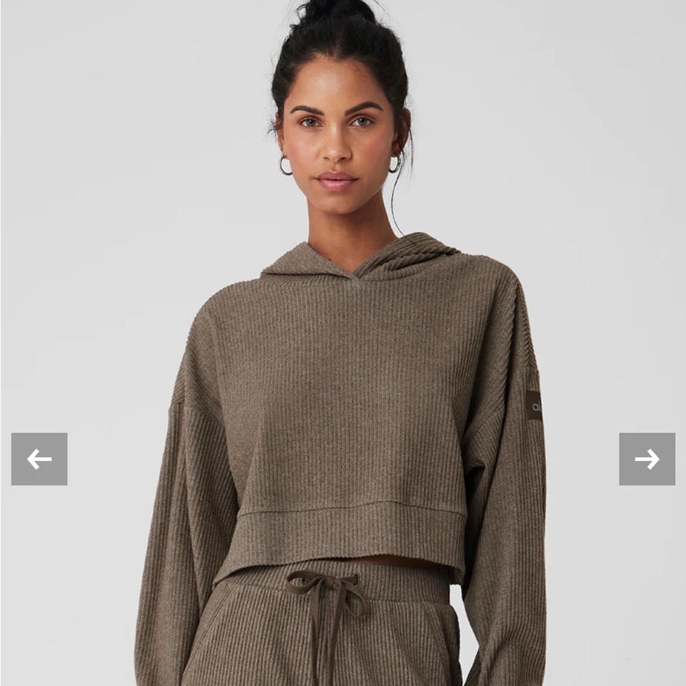 Alo Yoga Muse Hoodie in Olive Tree Heather